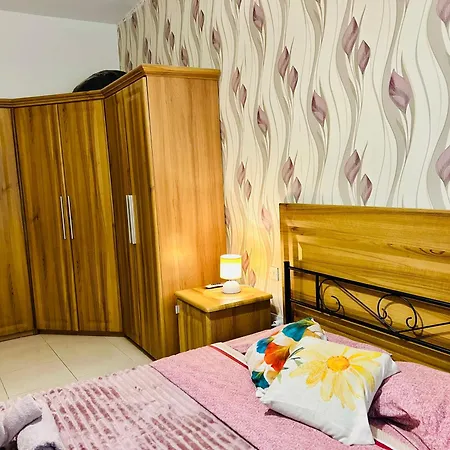 Apartment 2-br - A Few Minutes Wlk To Seafront Sliema