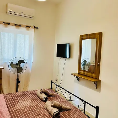 2-br - A Few Minutes Wlk To Seafront *