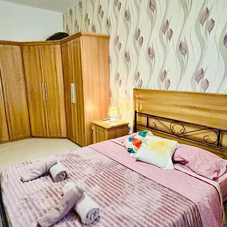 Daire 2-br - A Few Minutes Wlk To Seafront *